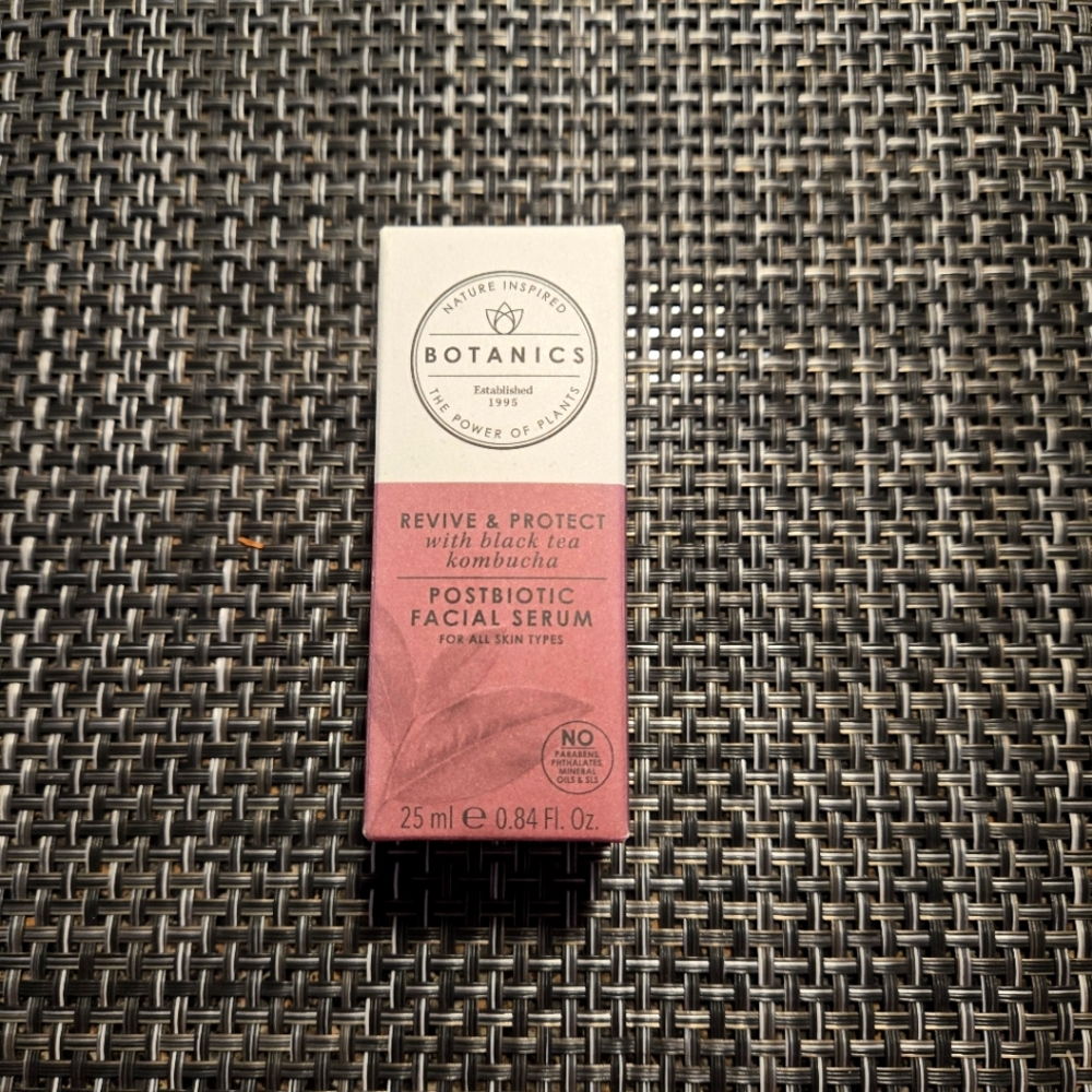 NATURE INSPIRED BOTANICS POSTBIOTIC SERUM- REVIVE & PROTECT W BLACK TEA KOMBUCHA